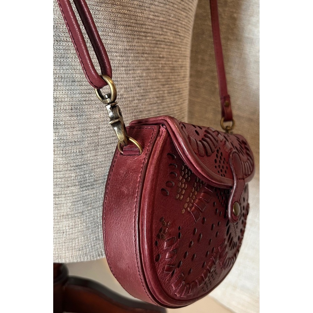 Frye Vivian Leather Crossbody Bag Brick Red Burgundy Whipstitch Boho Western - Picture 3 of 10